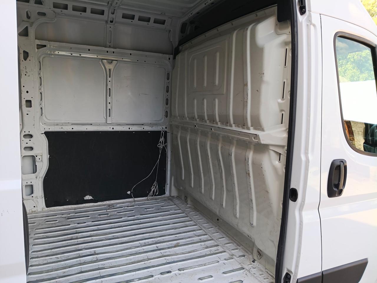 Peugeot Boxer 333 2.2 BlueHDi 140cv S&S Furgone