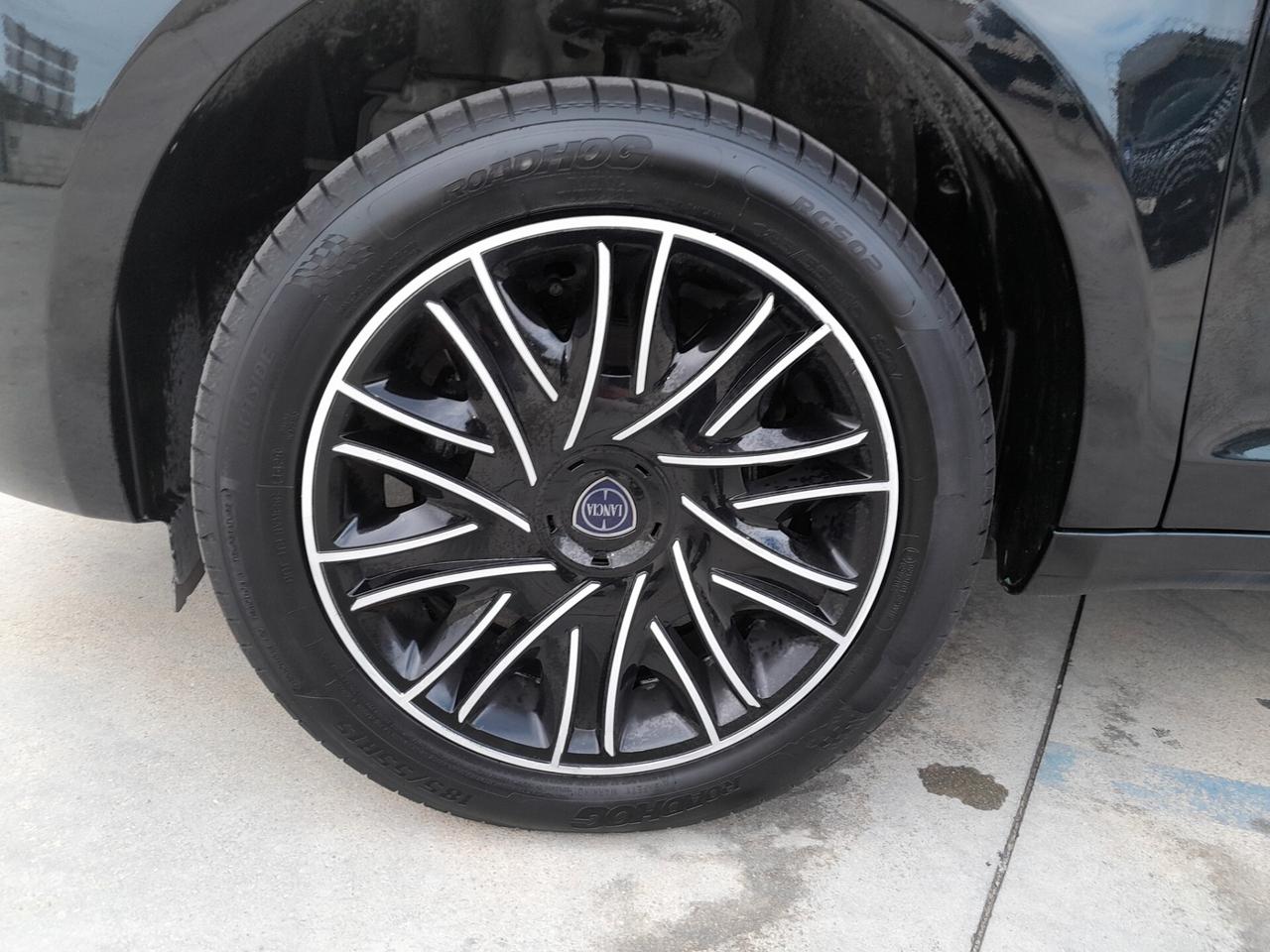 N2 LANCIA YPSILON 1.0 HYBRID S&S ORO