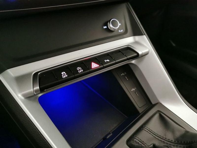 Audi Q3 35 1.5 tfsi Business Advanced s-tronic