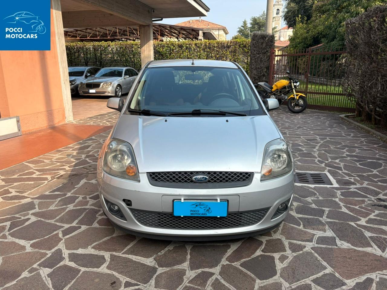 Ford Fiesta 1.2 16V 5p. Ghia