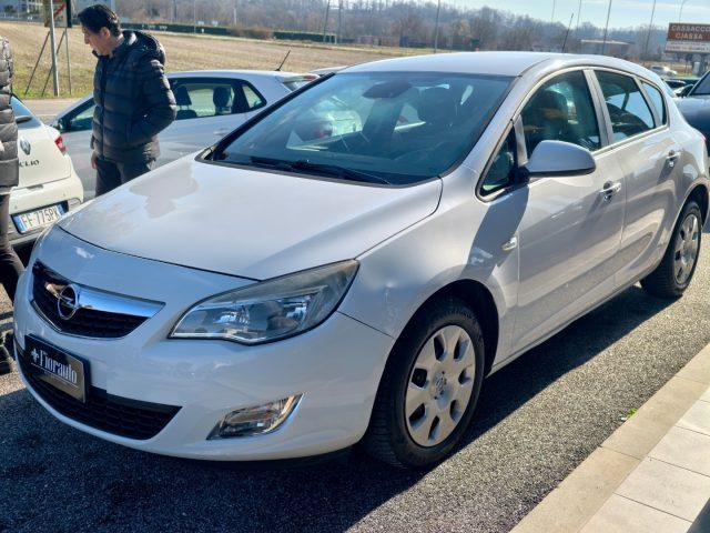 OPEL Astra 1.4 100CV 5 porte Cosmo