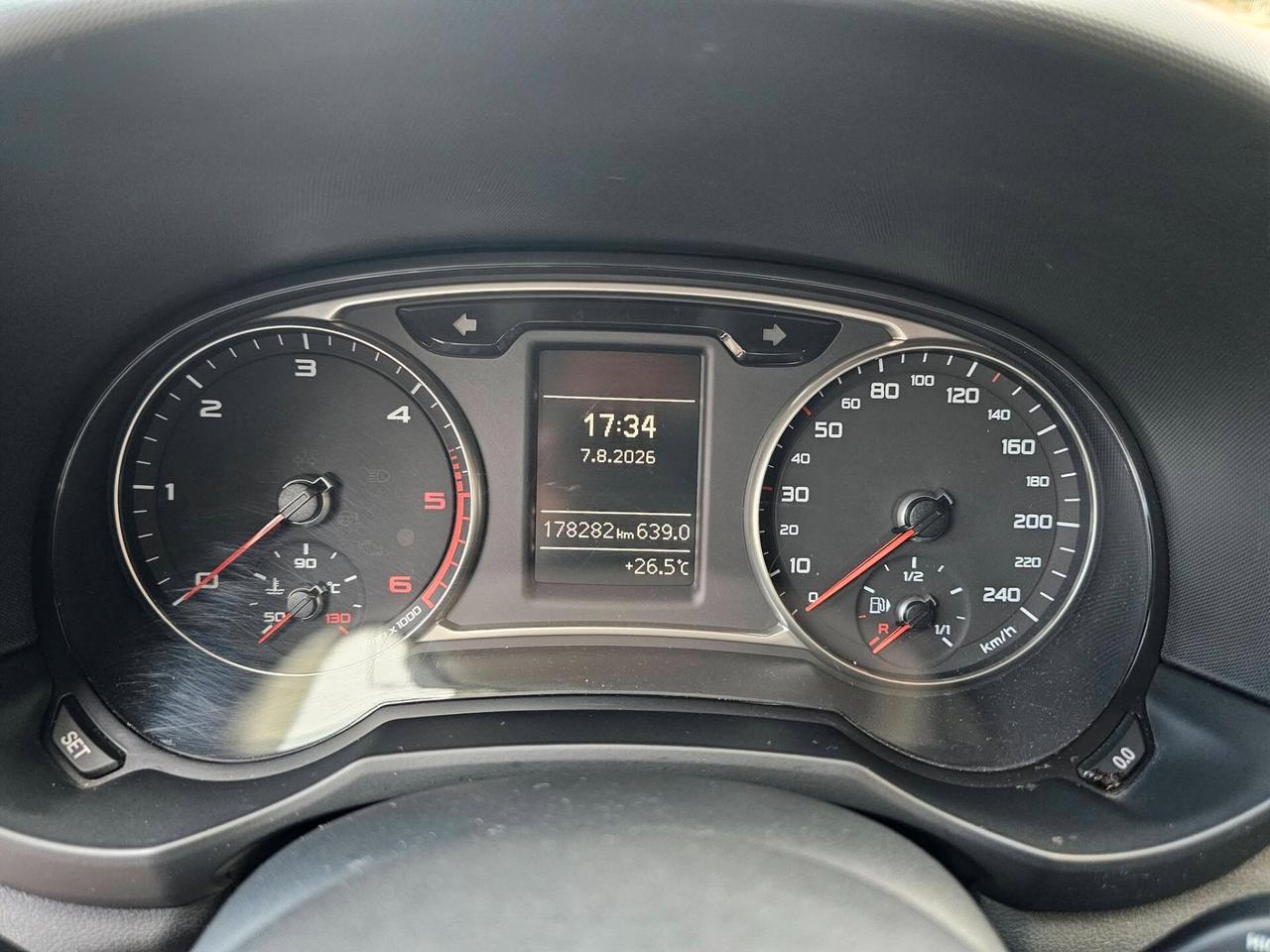 AUDI A1 SPB 1.6 TDI 90CV AMBITION BICOLOR