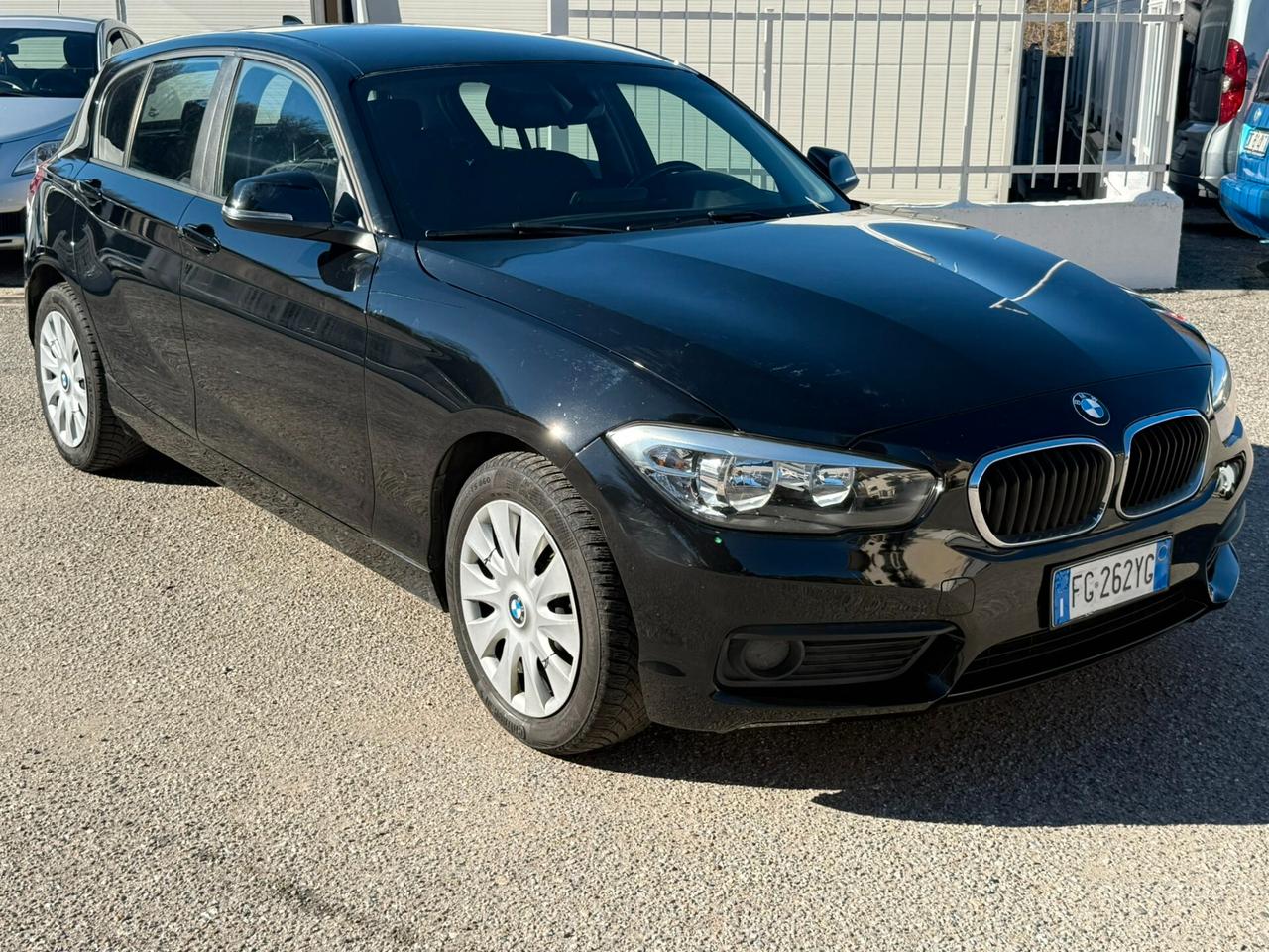 Bmw 116 116d 5p. Automatica Sport