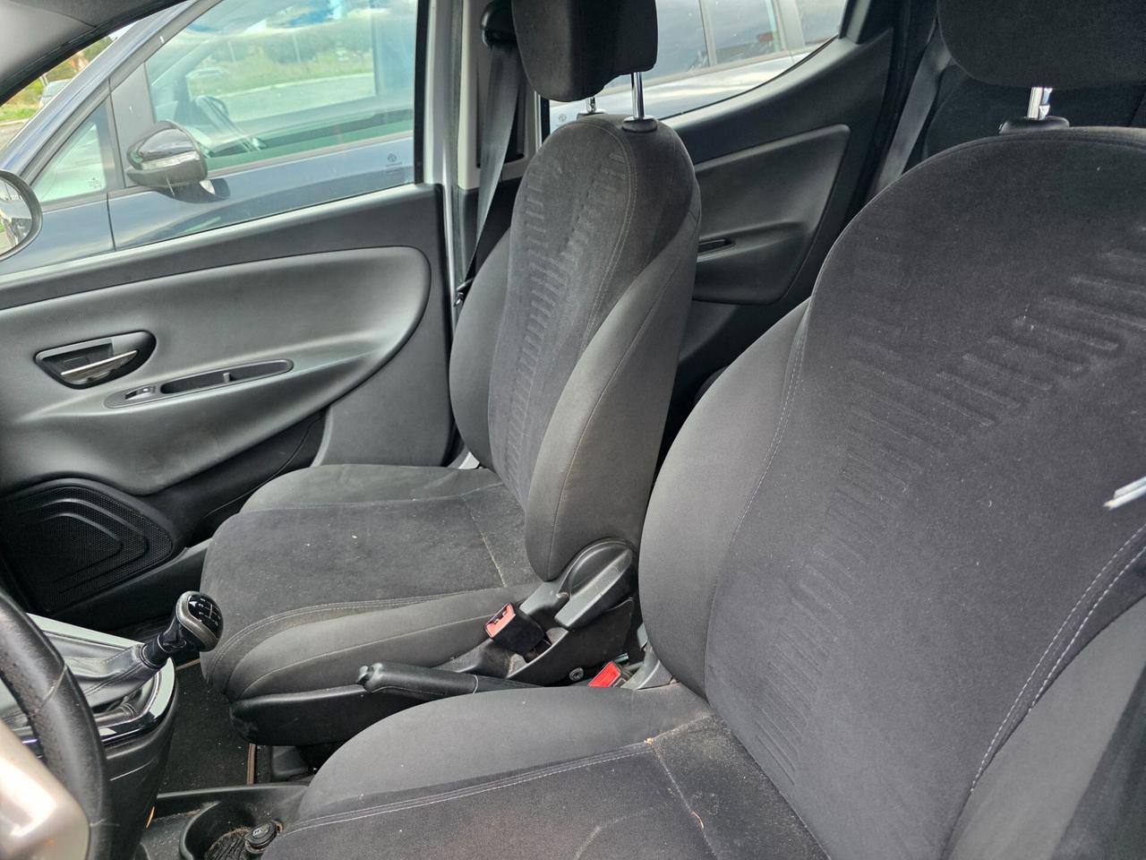 Lancia Ypsilon 1.3 MJT 16V 95 CV 5 porte S&S Gold