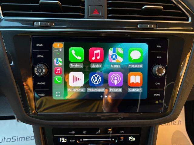 VOLKSWAGEN Tiguan 2.0 TDI 150 CV SCR DSG R-Line LUCI AMBIENTE