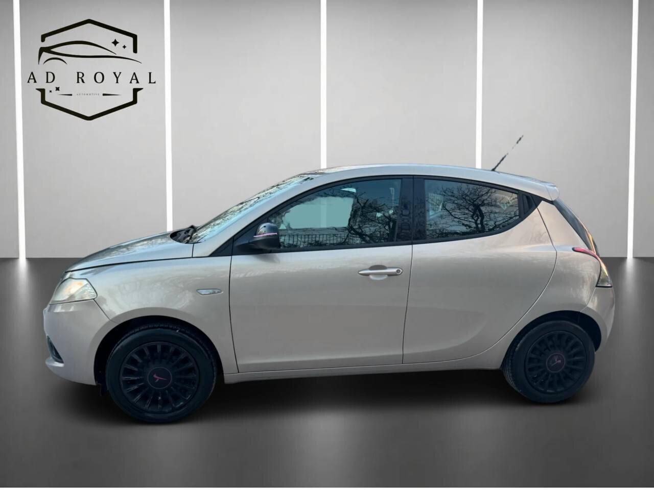 Lancia Ypsilon 1.2 69 CV 5 porte GPL Ecochic Gold 12/2013