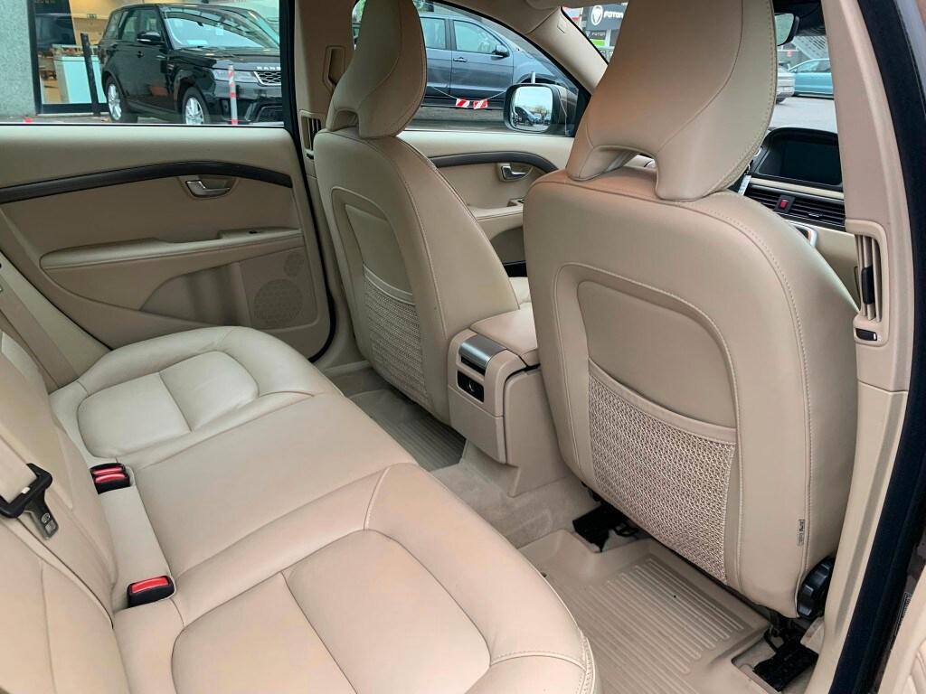 VOLVO XC70 (2007-2017) XC70 D4 AWD Geartronic M...