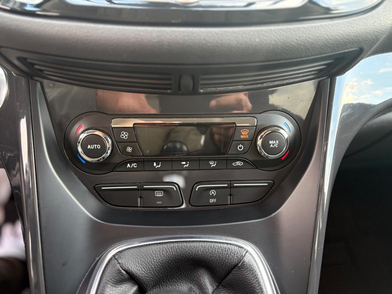 Ford Kuga 2.0 TDCI 120 CV S&S 2WD Titanium