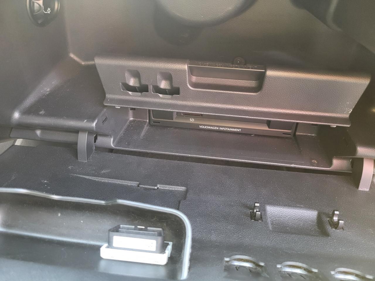 VOLKSWAGEN POLO 1,4 TDI-EURO 6B-FOTO 3 REVISIONI