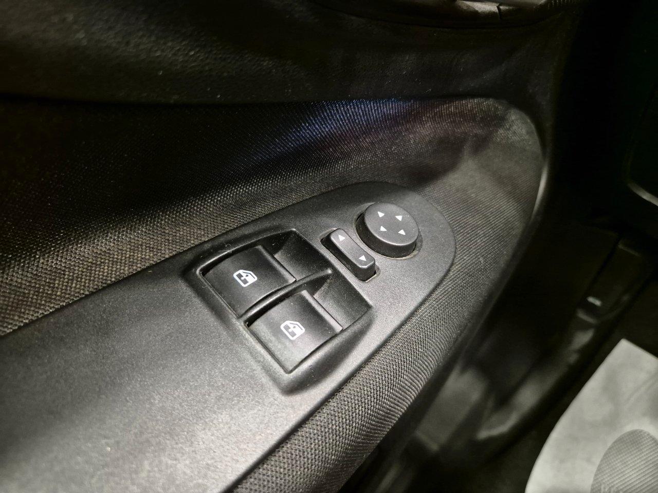 Fiat Punto 5p 1.3 mjt II 16v Lounge 75cv - PER COMMERCIANTI - NEOPATENTATI - UNIPROPRIETARIO - Bluetooth