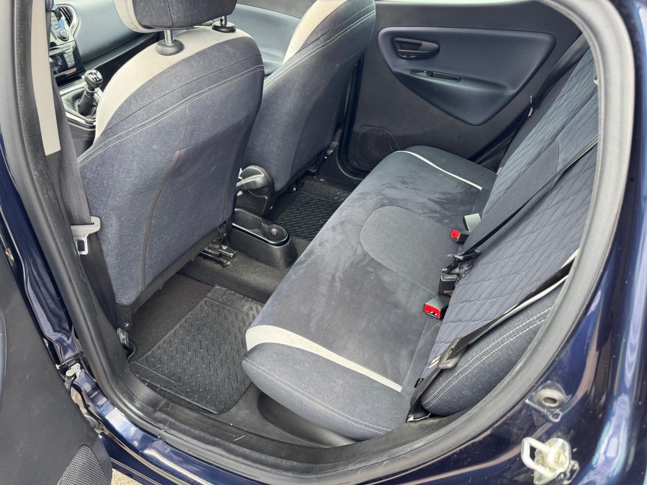 Lancia Ypsilon 1.2 69 CV 5 porte GPL Ecochic Platinum