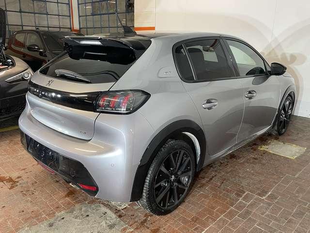 Peugeot 208 1.2 100cv GT EAT8 + Navi + Key Less + Camera