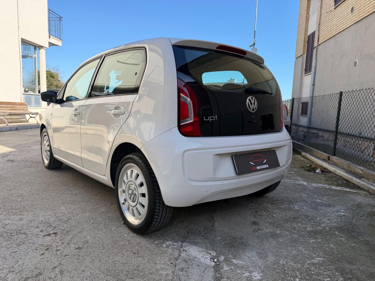 Volkswagen up! 1.0 75CV