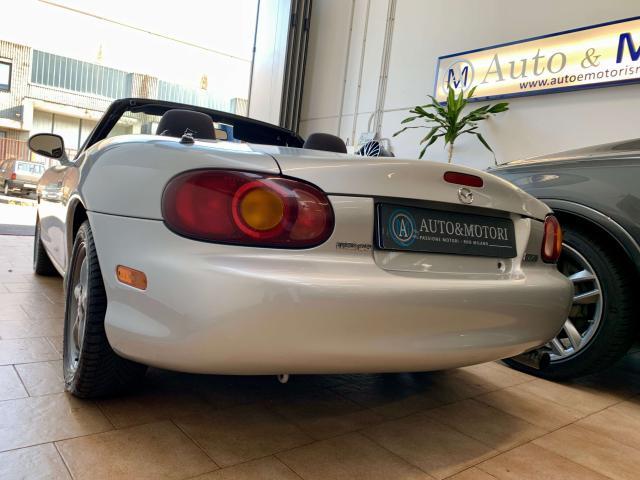 Mazda MX-5 MX-5 II 1998 1.6i 16v