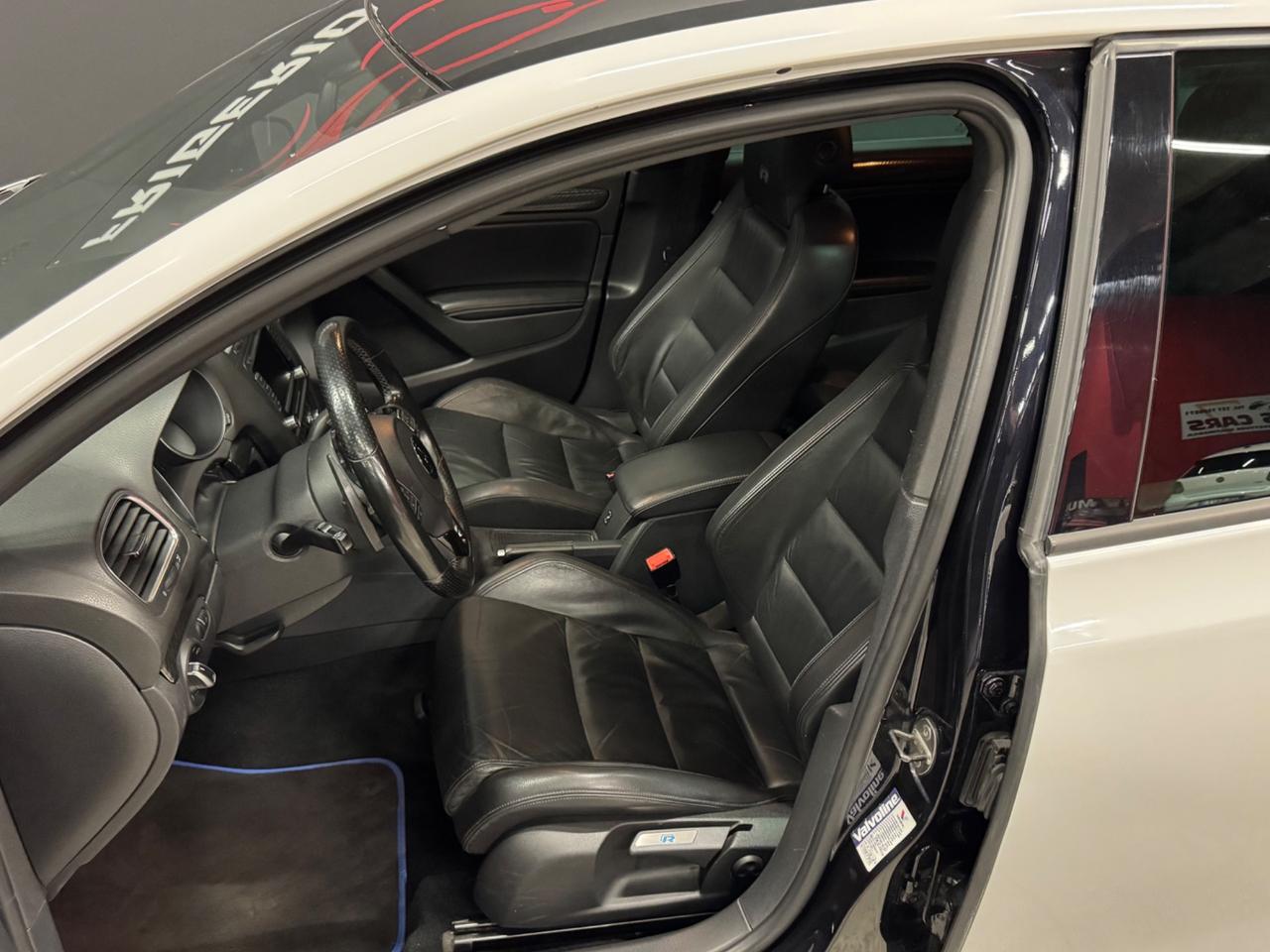 Volkswagen Golf 2.0 TSI 4mot. 5p. R