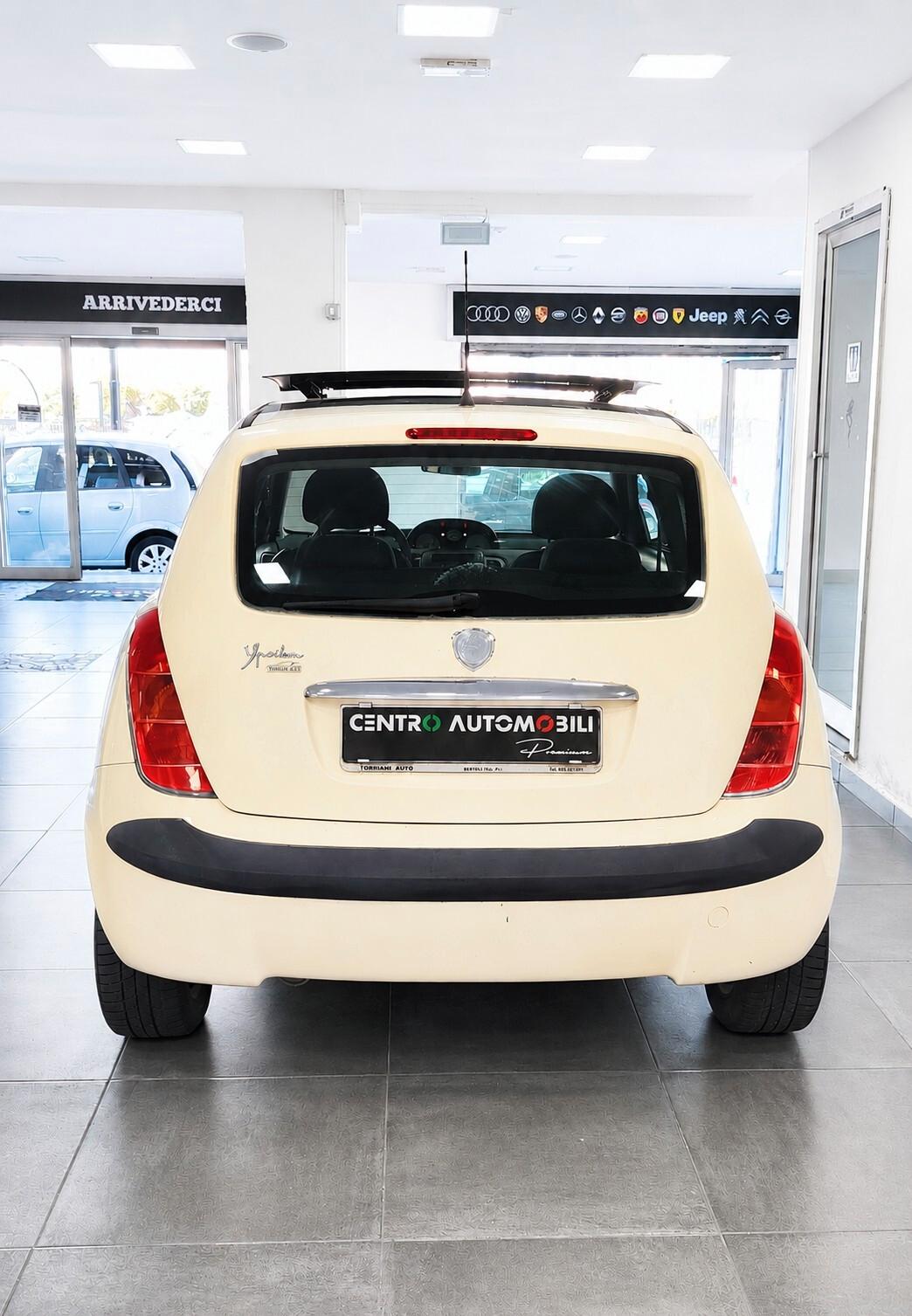 Lancia Ypsilon 1.2 16V Platino Tetto Apribile