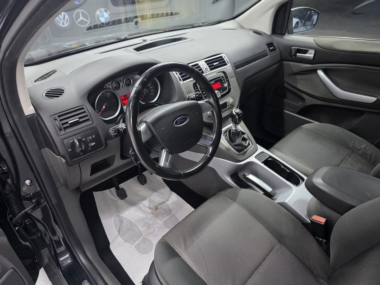Ford Kuga 2.0 TDCi 136 CV 2WD