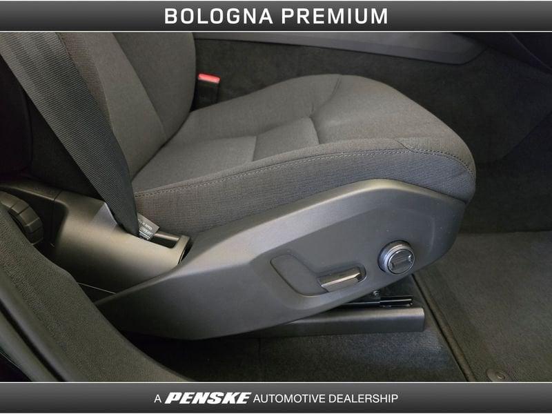 Volvo XC60 B4 (d) AWD Geartronic Momentum Pro