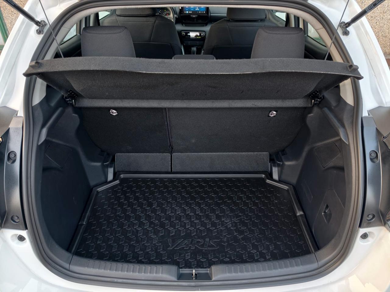 Toyota Yaris IBRIDA NO VINCOLI FINANZIARI NUOVA 2024