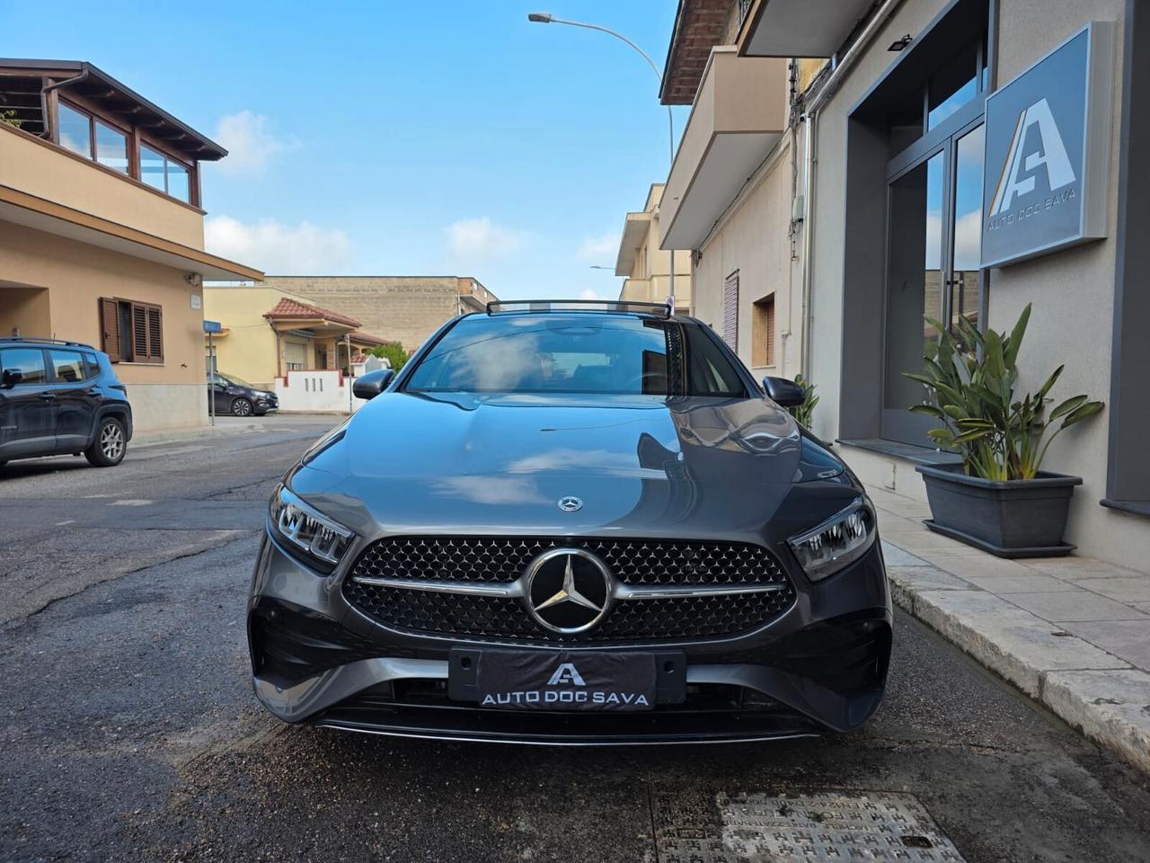 Mercedes A 180 d 1950 cc AMG/Premium/Tetto/Luci Ambiente...