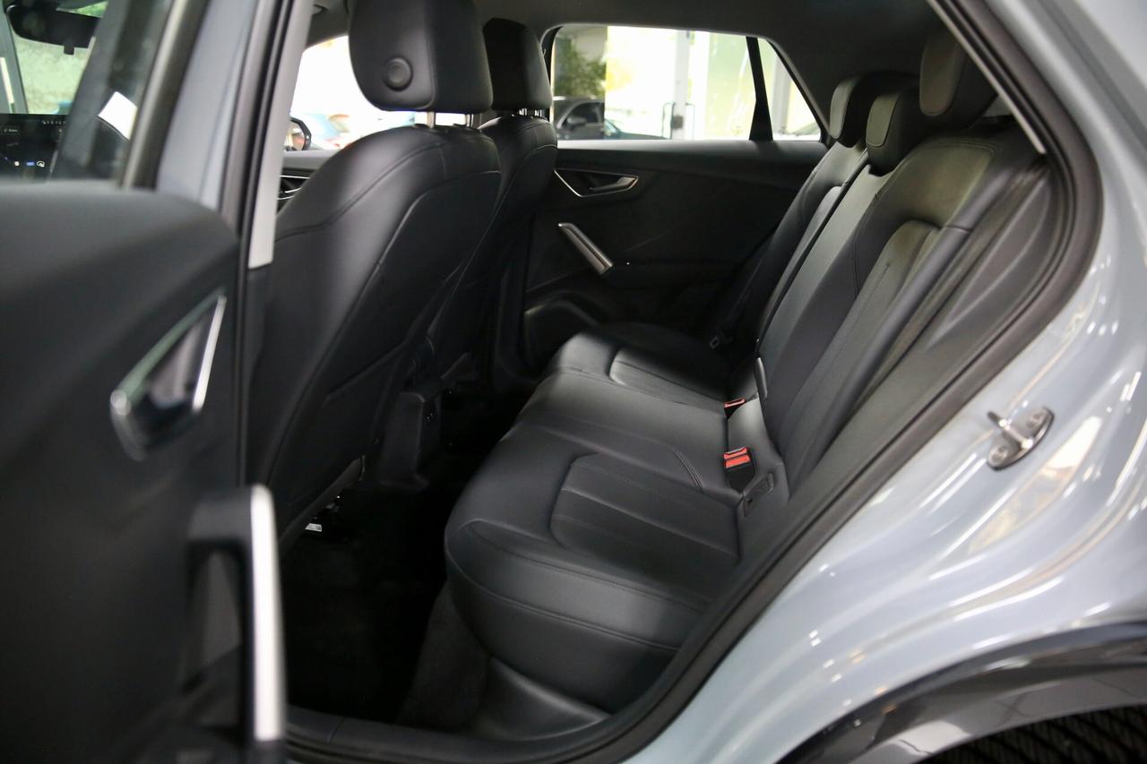Audi Q2 Business Advanced 35 TDI S tronic