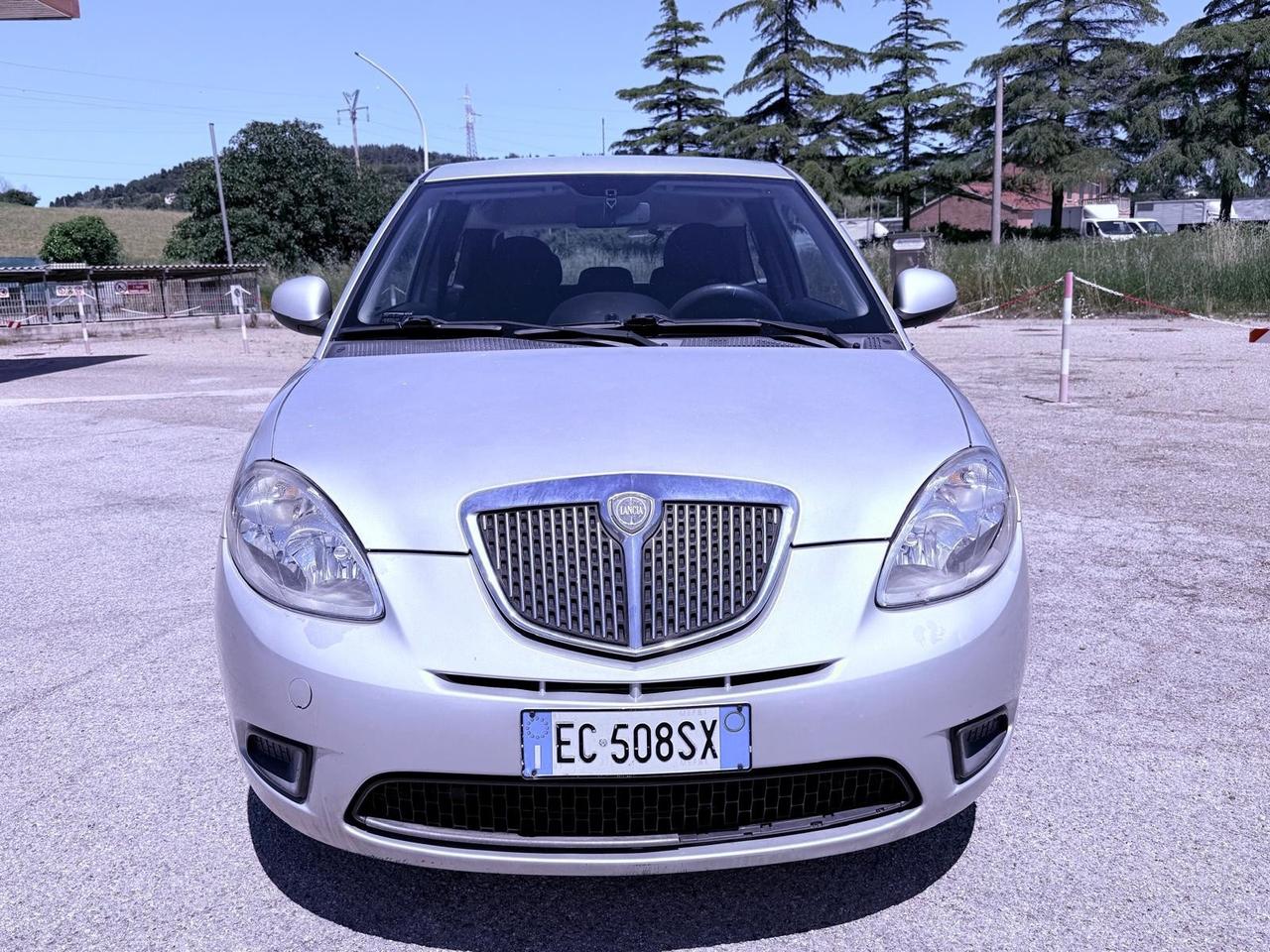 Lancia Ypsilon 1.2 GPL Ok neopatentati