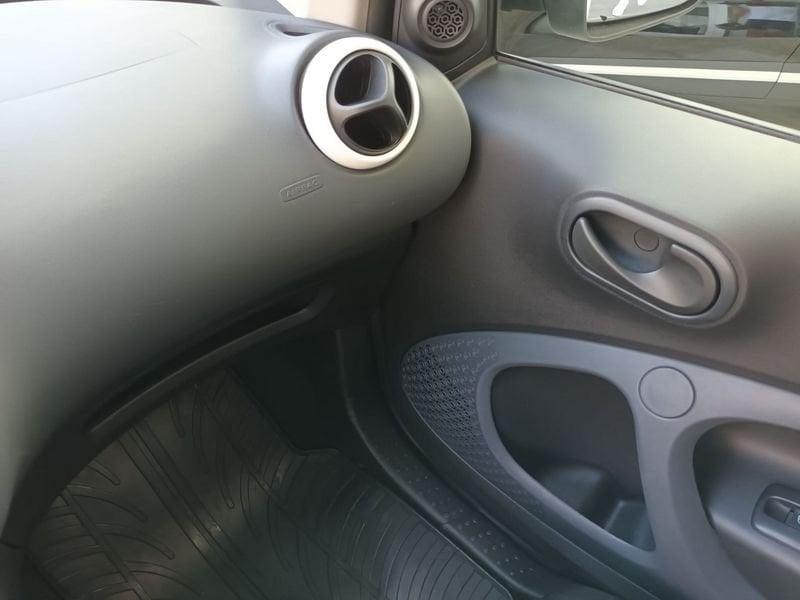 smart fortwo Passion 1.0 Twinamic 70 CV