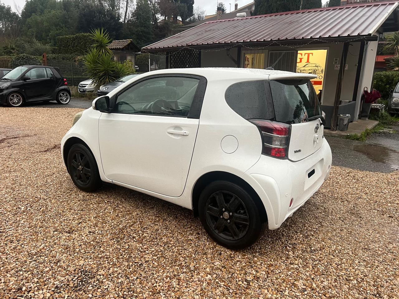 Toyota iQ 1.0 Sol