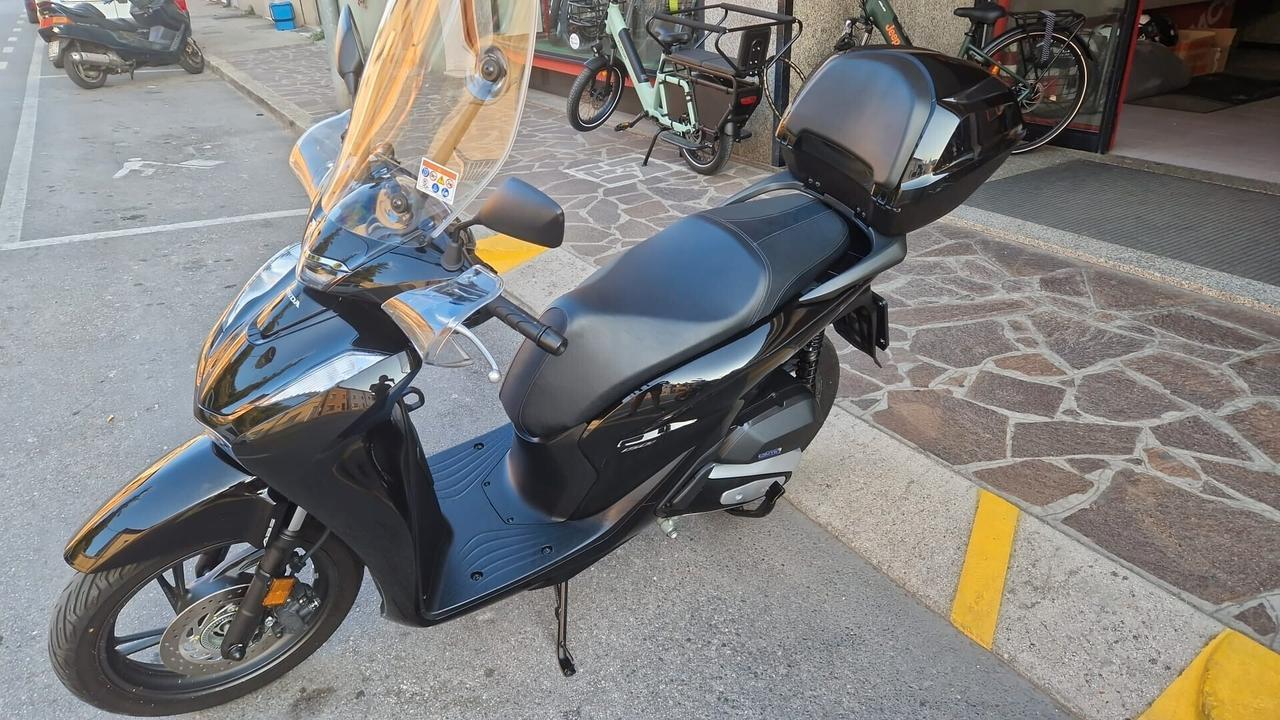 Honda SH 150 NERO 07/2025