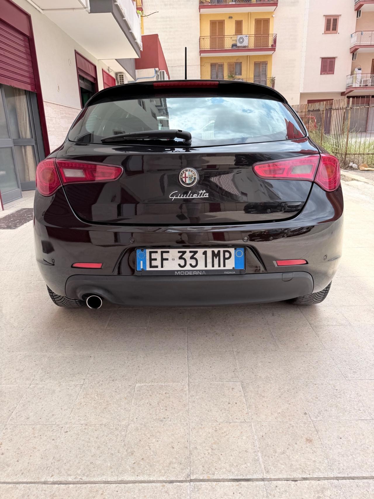 Alfa Romeo Giulietta 1.6 JTDm-2 105 CV Distinctive