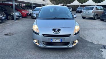 PEUGEOT 5008 1.6 HDi 112CV Business