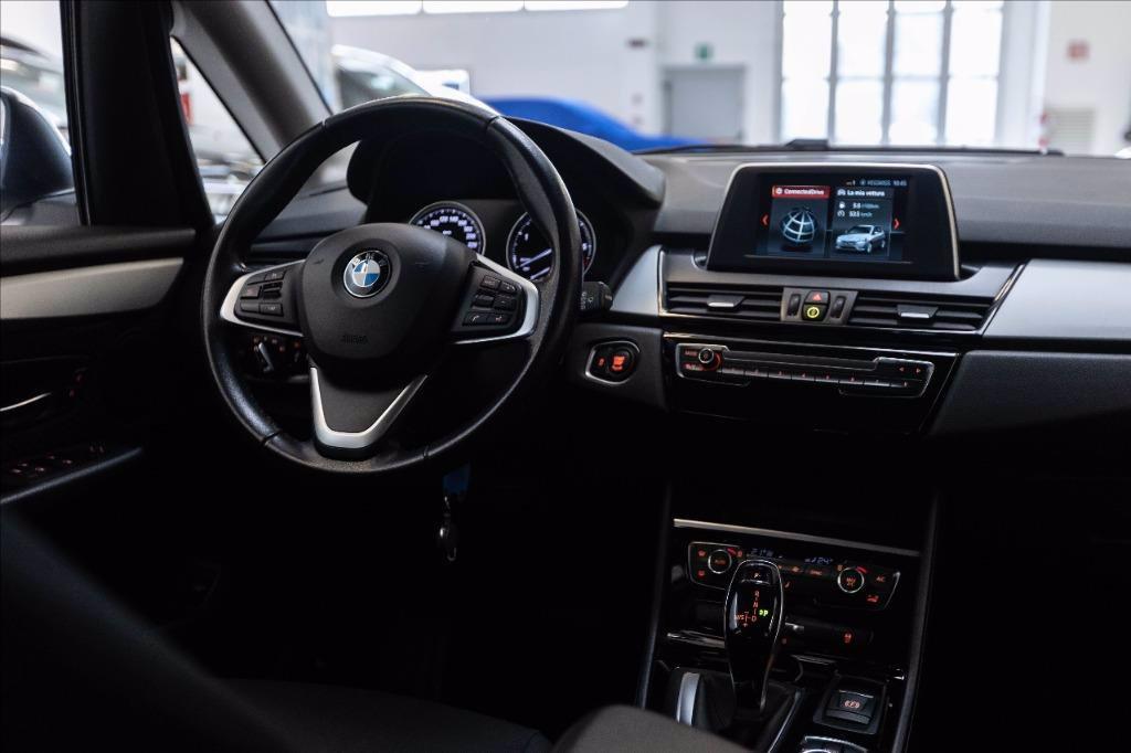 BMW 218d Active Tourer Business auto del 2019