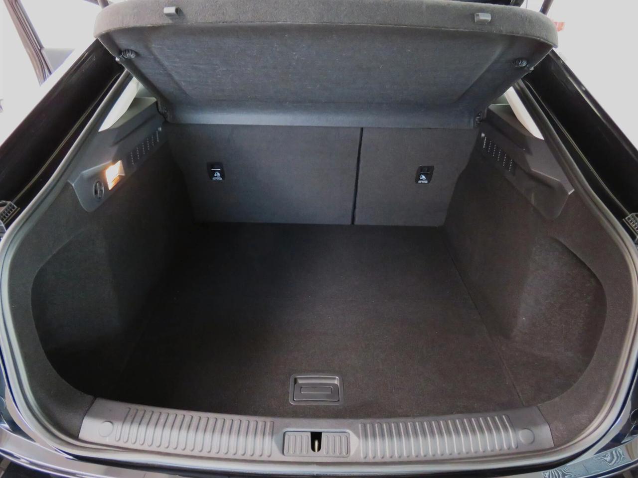 Bestune B70 Executive Liftback Sedan
