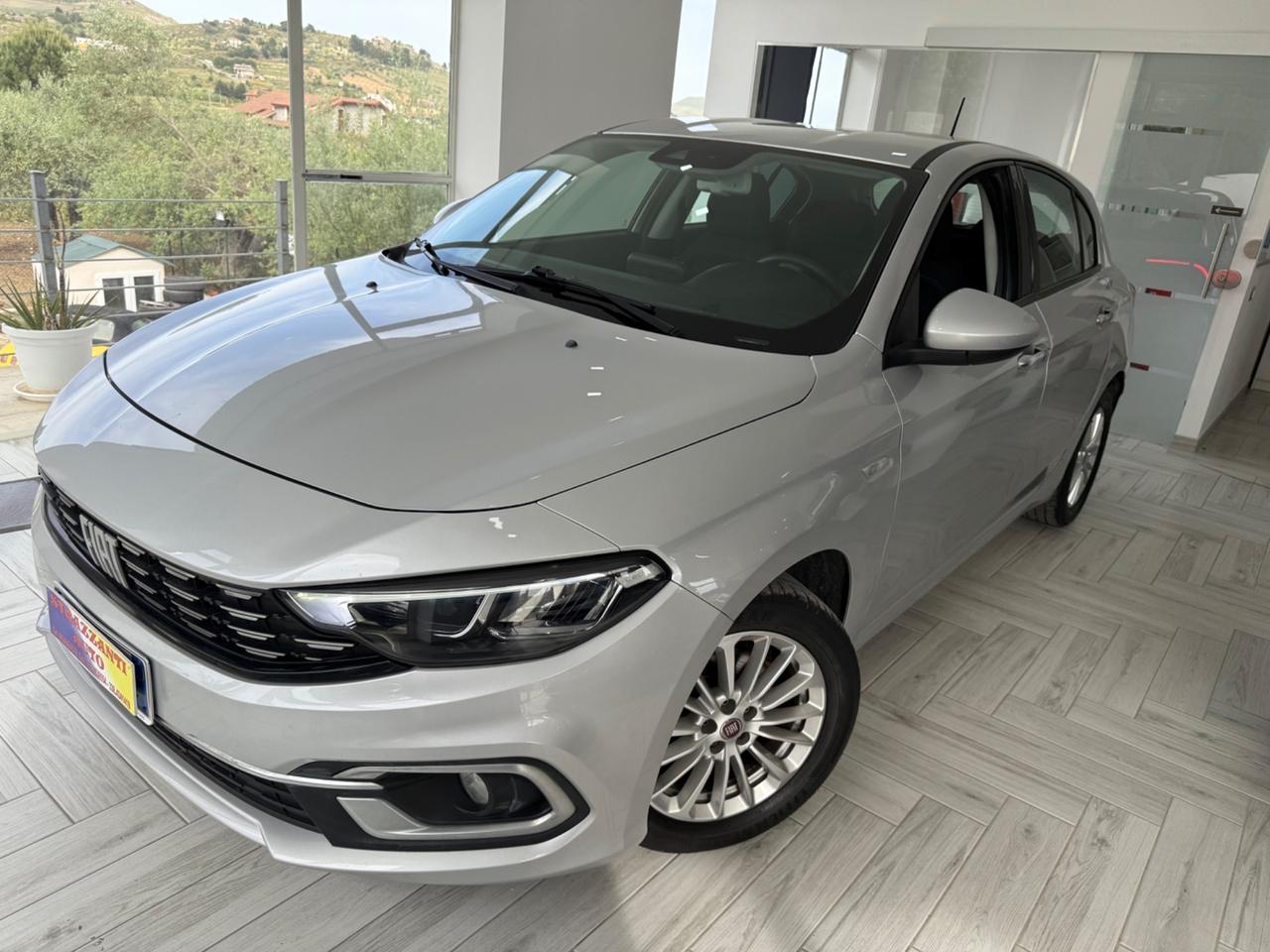 Fiat Tipo 1.6Mjt 5P 130CV LOUNGE+FULL LED/NAV2022