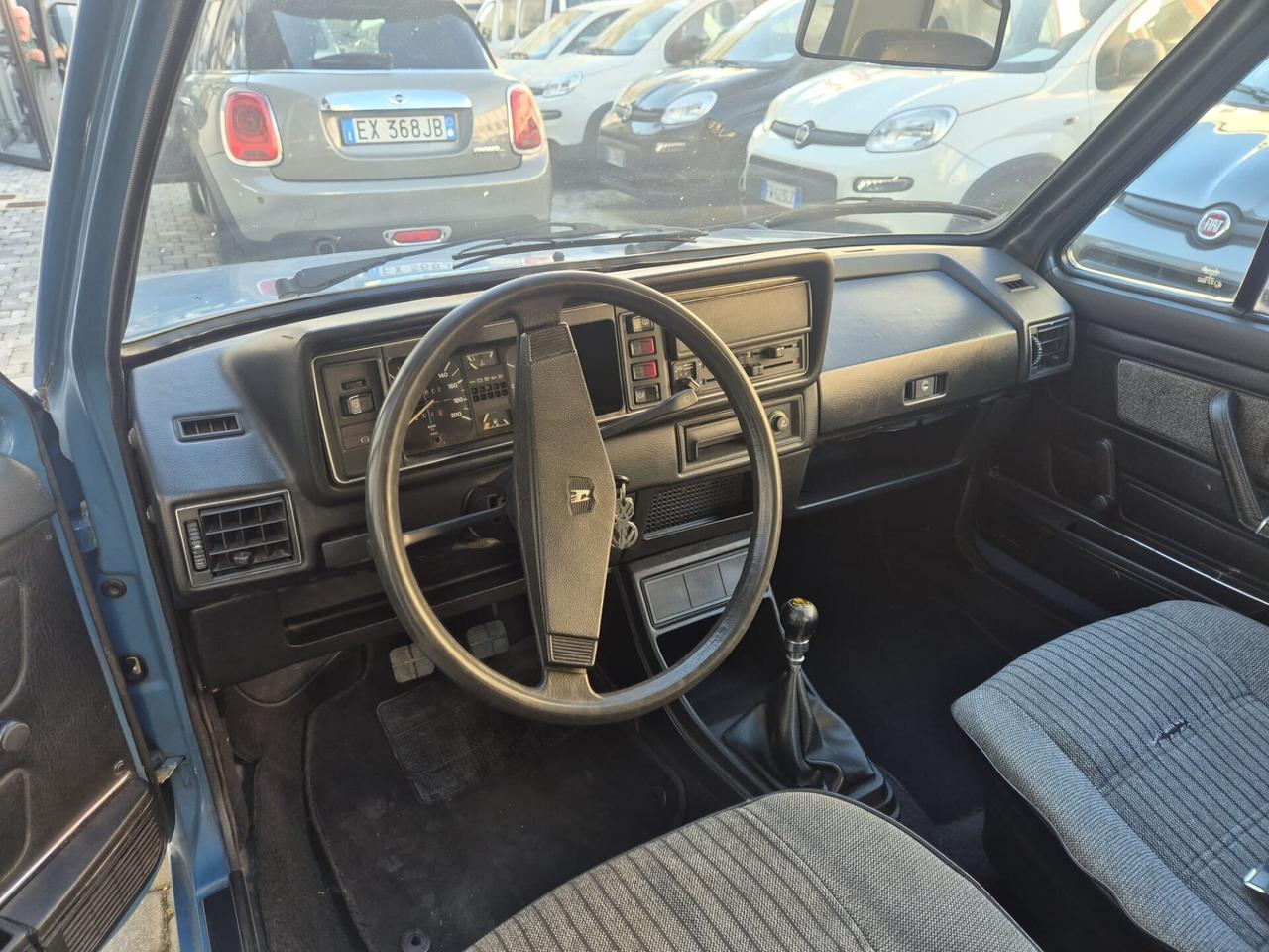 Volkswagen Golf MK1 1600 diesel 2 POSTI - AUTOCARRO