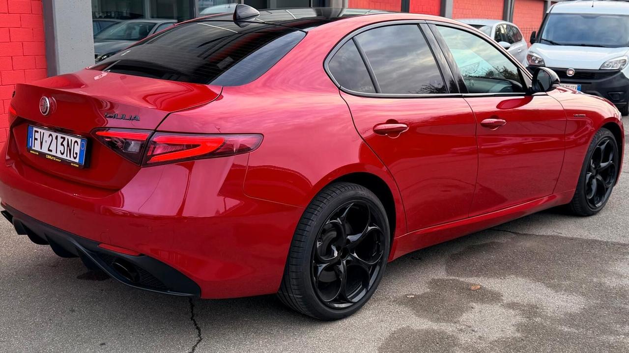Alfa Romeo Giulia 2.2 Turbodiesel 210 CV AT8 AWD Q4 Veloce