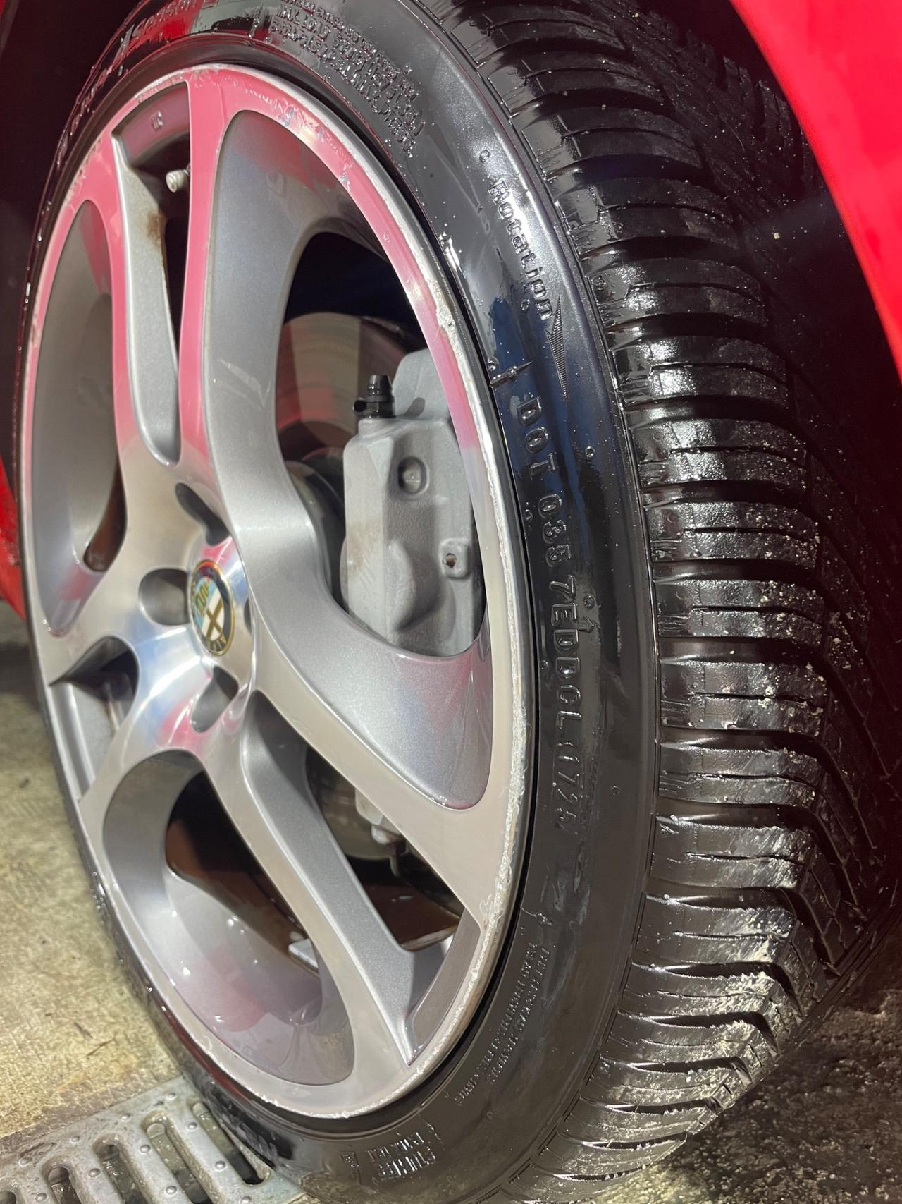 Alfa Romeo MiTo 1.4 T 155 CV Distinctive Sport Pack