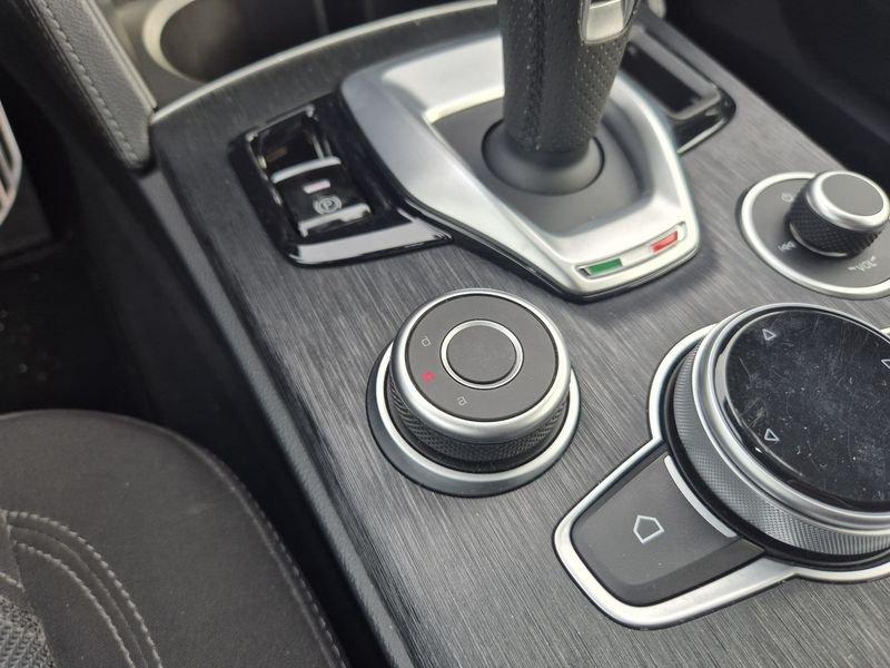 Alfa Romeo Stelvio Stelvio 2.2 Turbodiesel 160 CV AT8 RWD Super Business