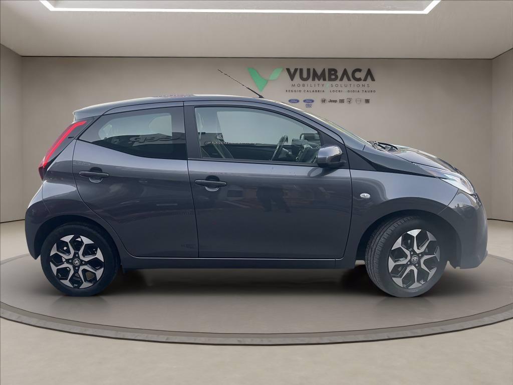 TOYOTA Aygo 5p 1.0 Lounge connect my14 del 2021