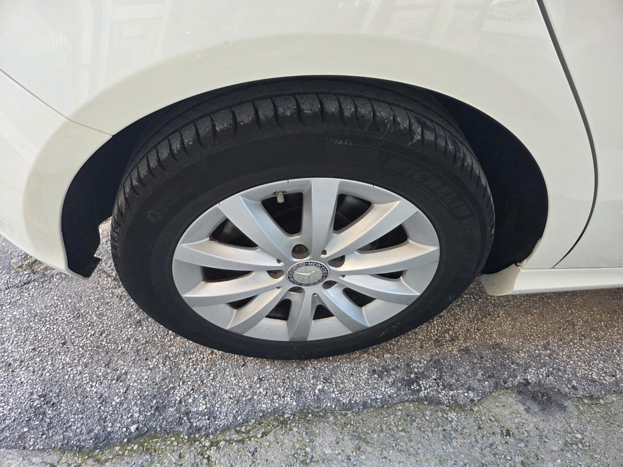 MERCEDES A180 1.5 DCI 110 CV ANNO 2016 KM CERTIF