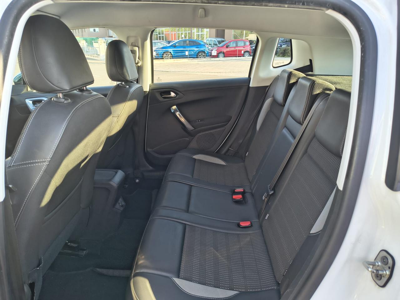 Peugeot 2008 1.2 BENZINA 5 PORTE