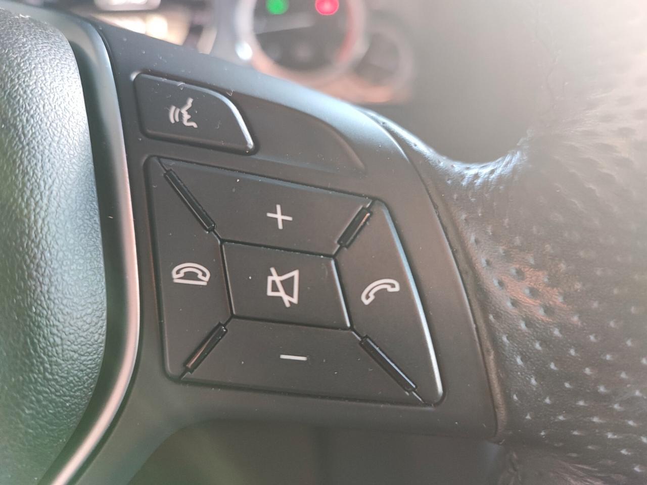 Mercedes-benz E 220 CDI Coupé BlueEFFICIENCY