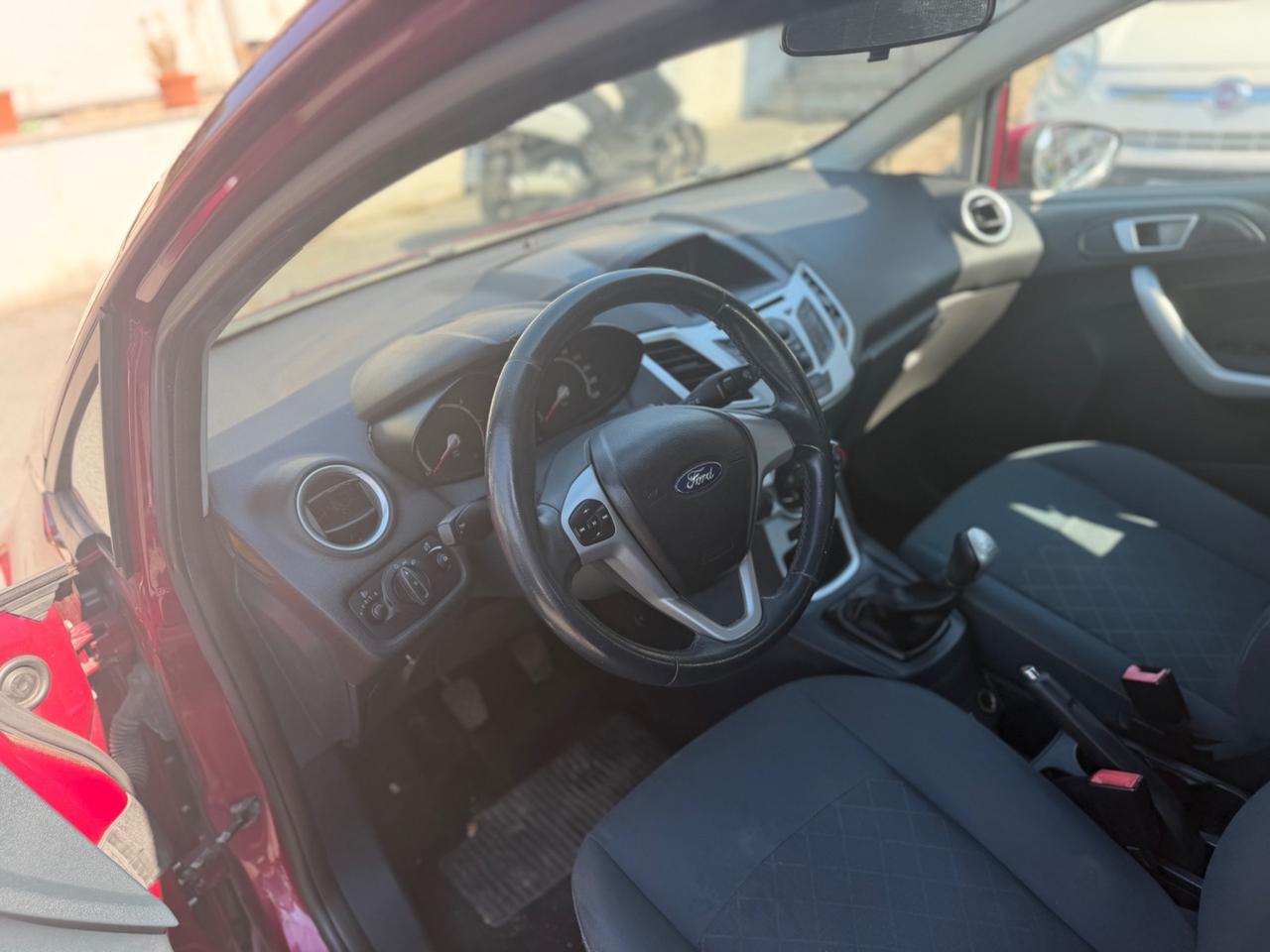 Ford Fiesta Ikon 1.4 TDCi 70CV 5 porte