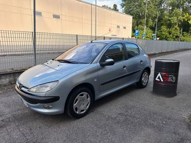 PEUGEOT 206 1.4 BENZINA (ADATTA NEOPATENTATI)