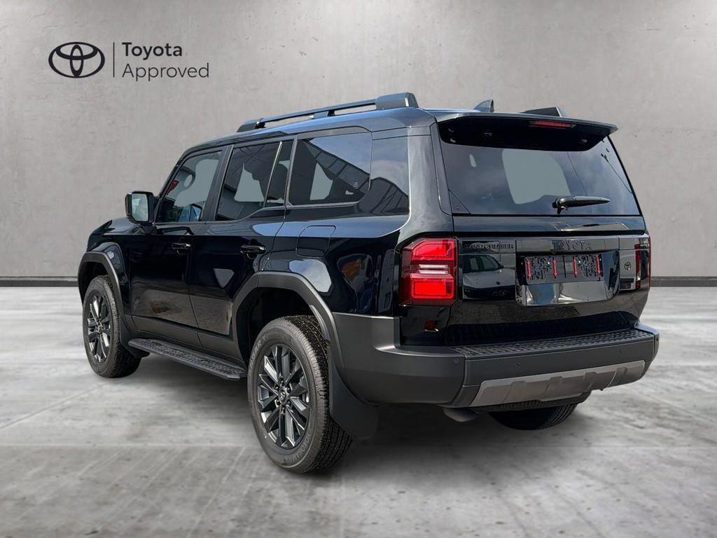 Toyota Land Cruiser 2.8 mhev Premium awd auto