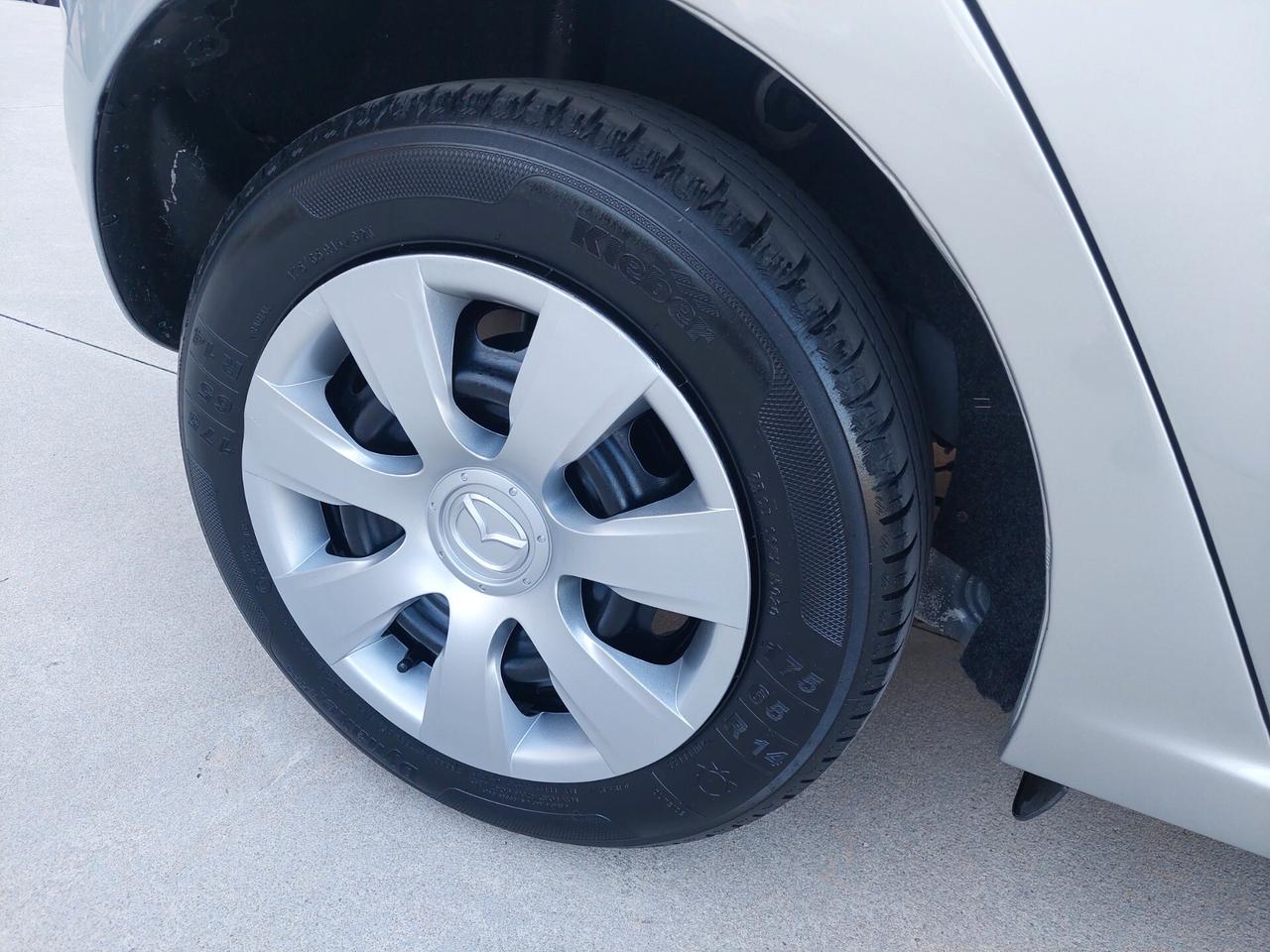 Mazda 2 1.3 16V 75CV 5porte Easy