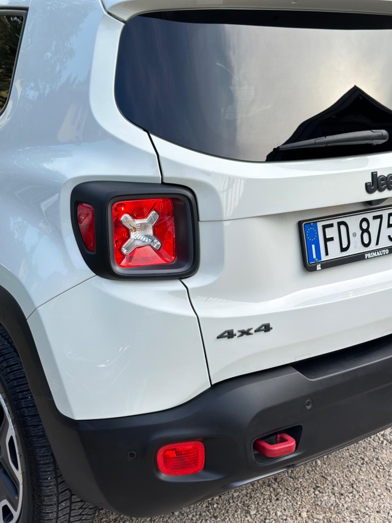 Jeep RENEGADE 2.0 MJT 4WD TRAILHAWK EU6B KMCERT