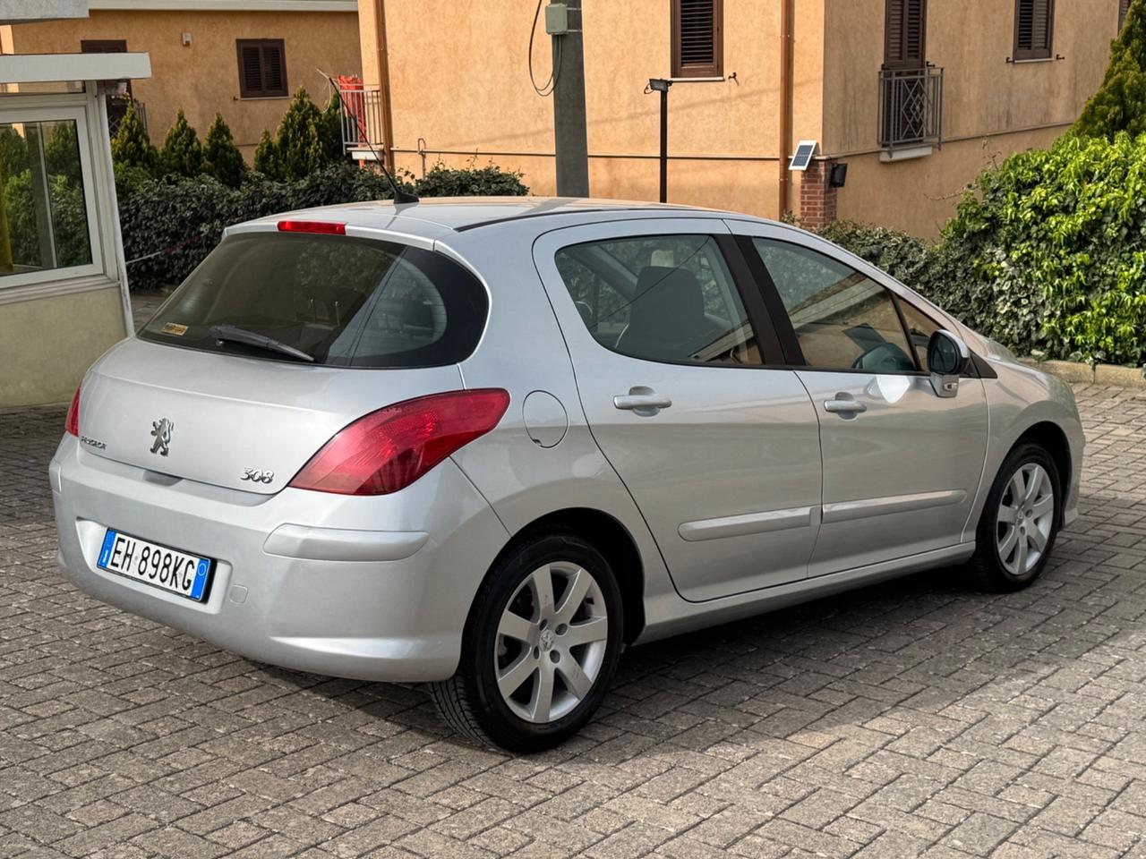 Peugeot 308 1.6 8V e-HDi 112CV Stop&Start 5p. Allure