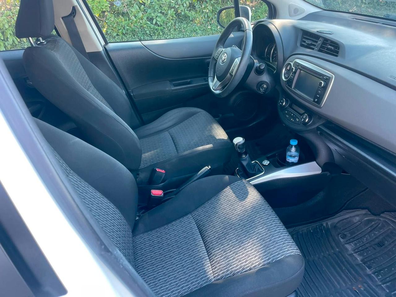 Toyota Yaris 1.0 5 porte Lounge 141000km