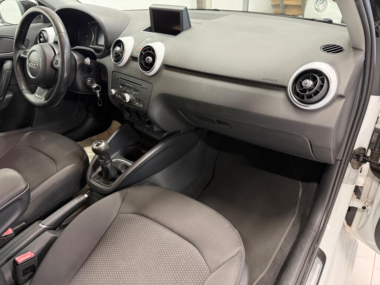 Audi A1 SPB 1.2 TFSI Admired sLine